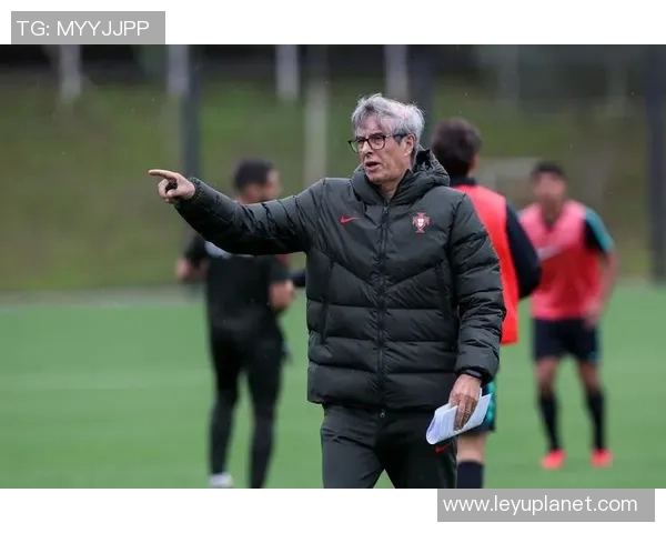 19岁葡萄牙边锋瓦雷拉即将加盟乔治罗尼亚引发关注 19岁葡萄牙边锋瓦雷拉即将加盟乔治罗尼亚引发关注