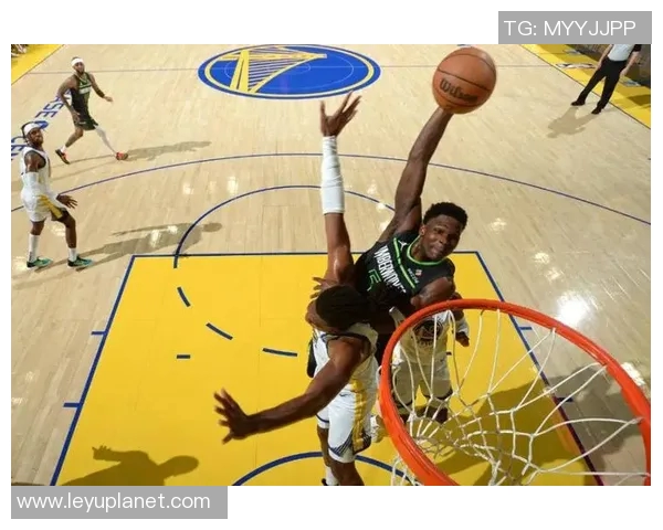 爱德华兹前四节表现低迷加时发力独得5分全场贡献7分4板3助 爱德华兹前四节表现低迷加时发力独得5分全场贡献7分4板3助